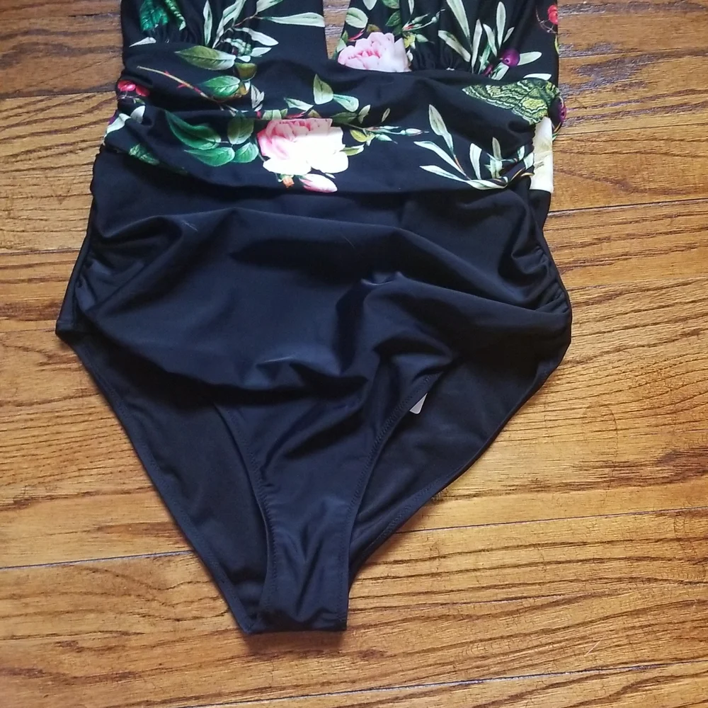 New Cupshe Bathing Suit - Picture 3 of 10
